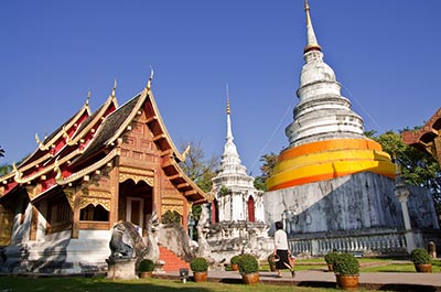 temples in thailand.jpg